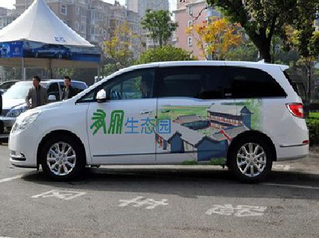 咸宁户外车贴喷绘如何保持效果?